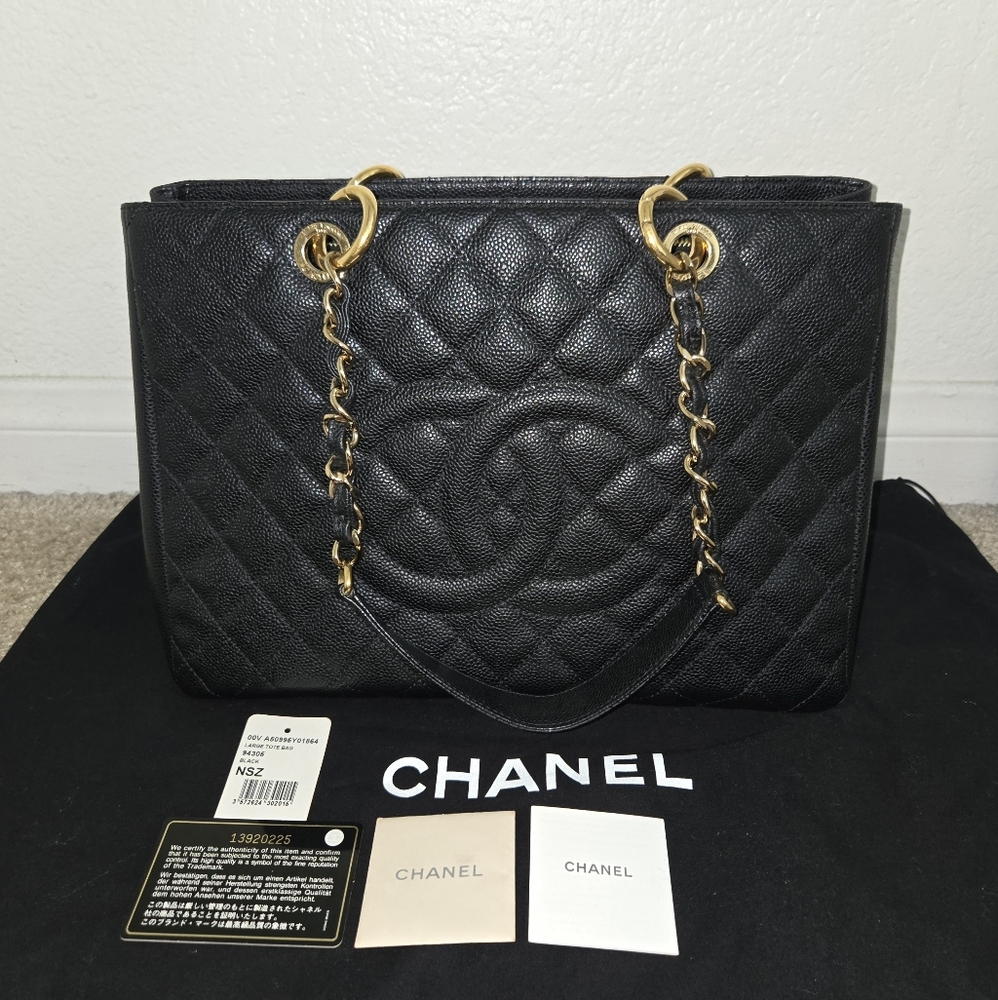 Auth CHANEL Tote Bsg Caviar Quilted GST Black
